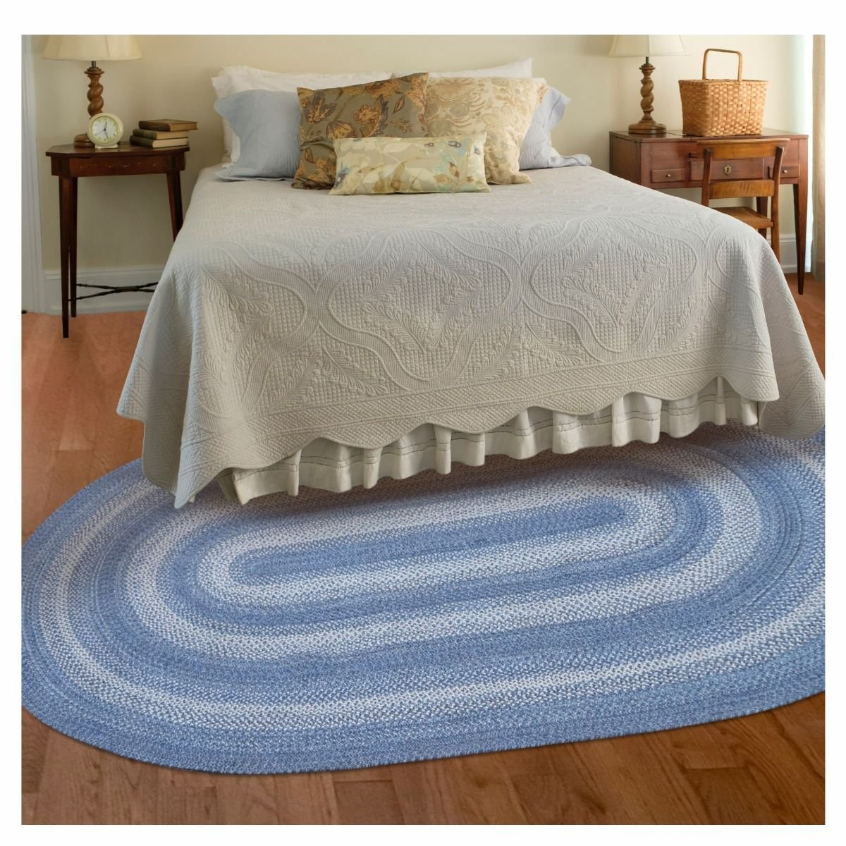 Homespice 20x30” Blue Oval Braided Rug. Denim Blue and White Jute Oval Rug.  Uses- Entryway Rugs, Kitchen Rugs, Bathroom Rugs. Reversible, Rustic